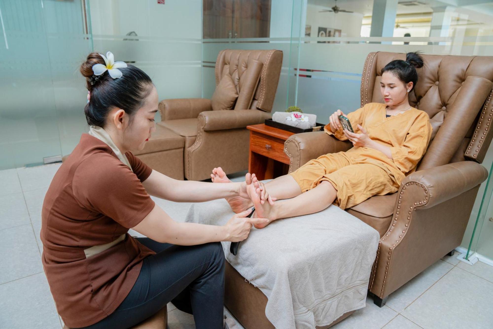 Pursat Riverside Hotel & Spa Экстерьер фото