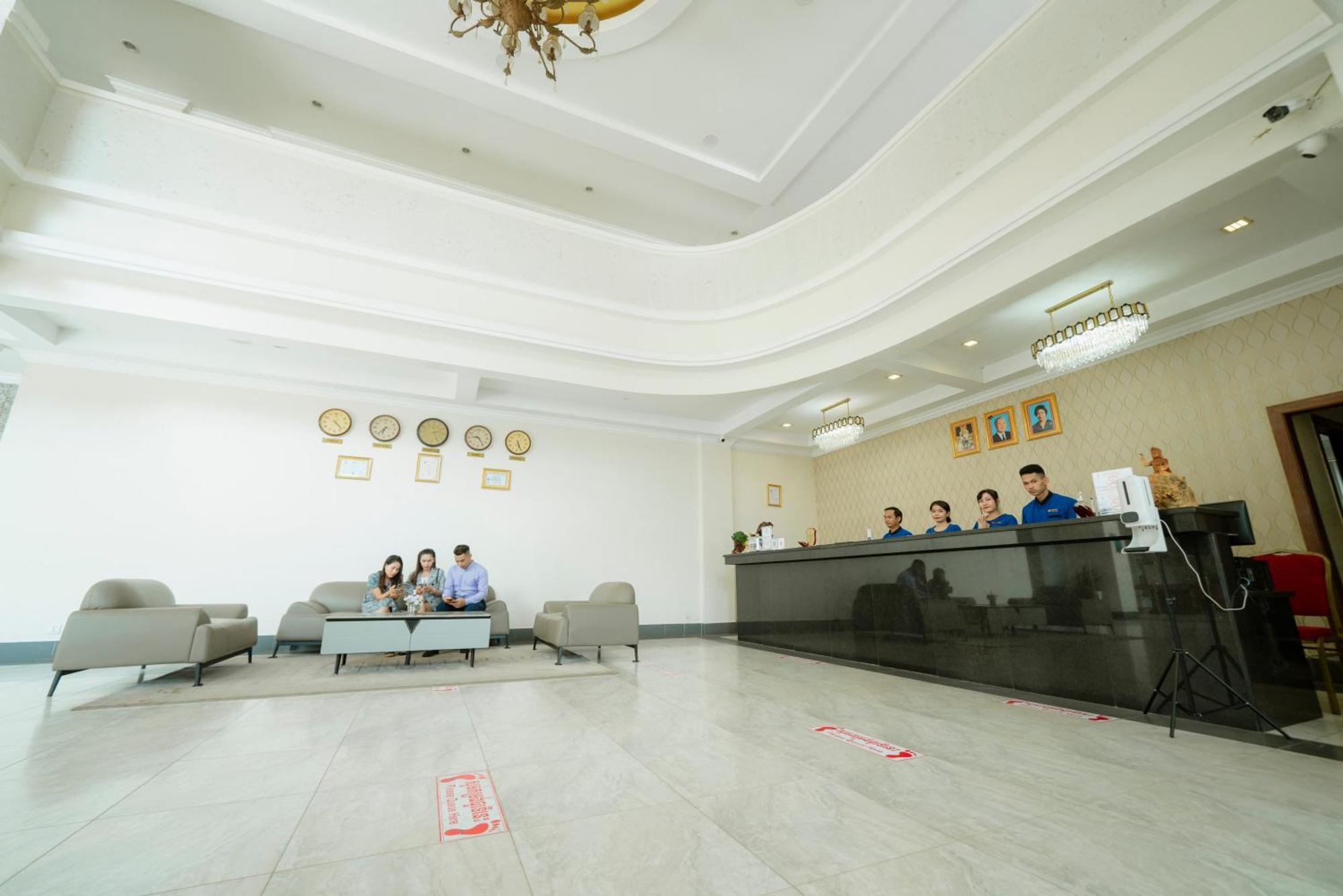 Pursat Riverside Hotel & Spa Экстерьер фото