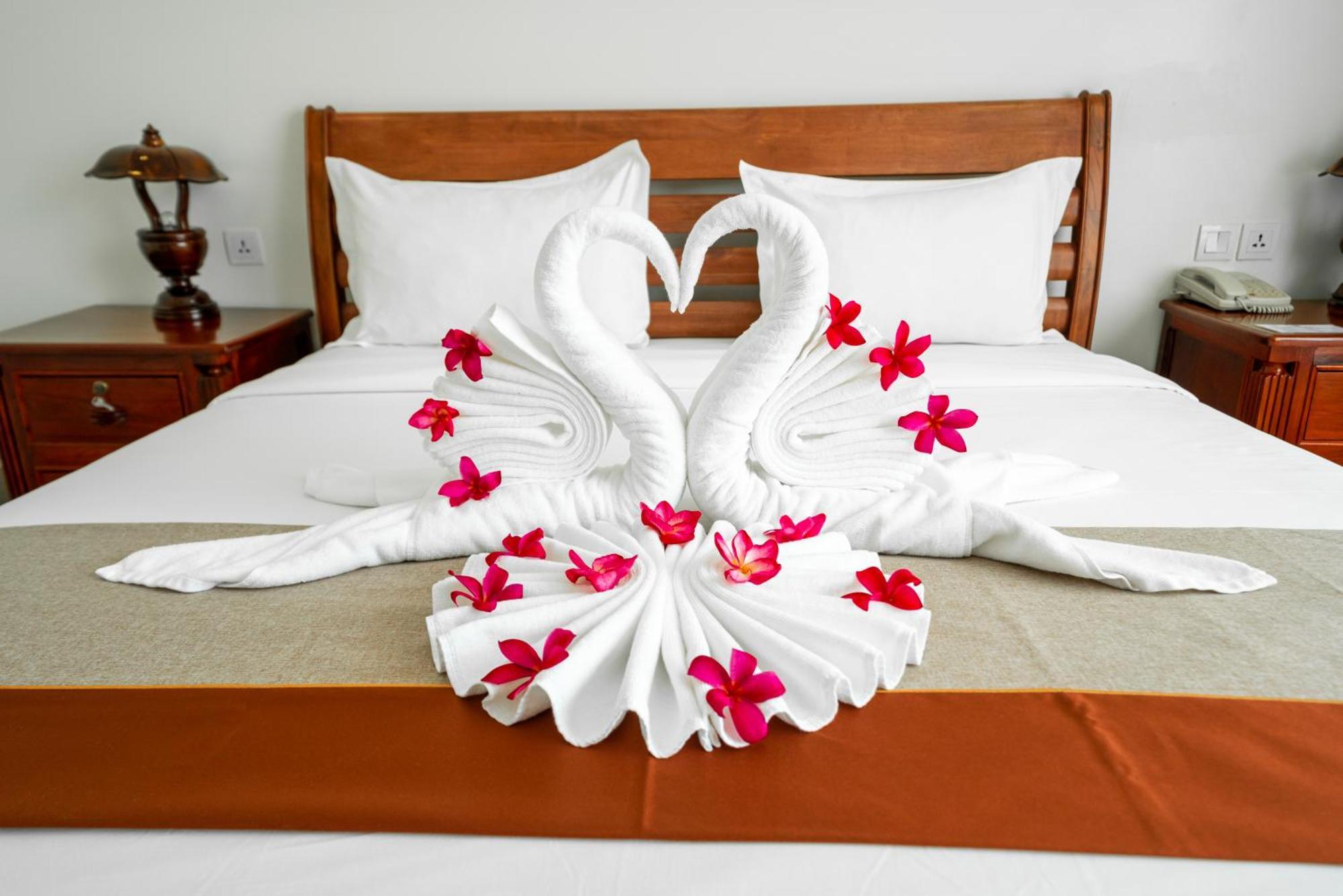 Pursat Riverside Hotel & Spa Экстерьер фото