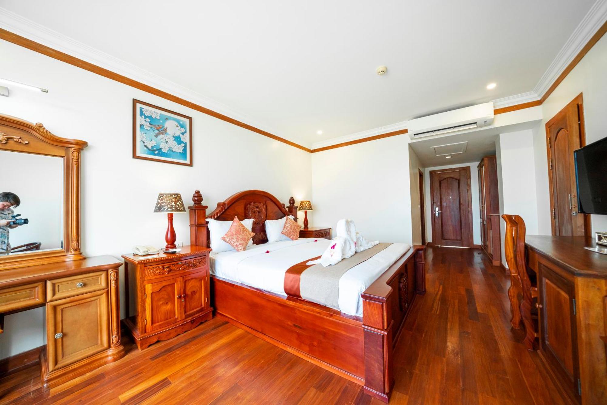 Pursat Riverside Hotel & Spa Экстерьер фото