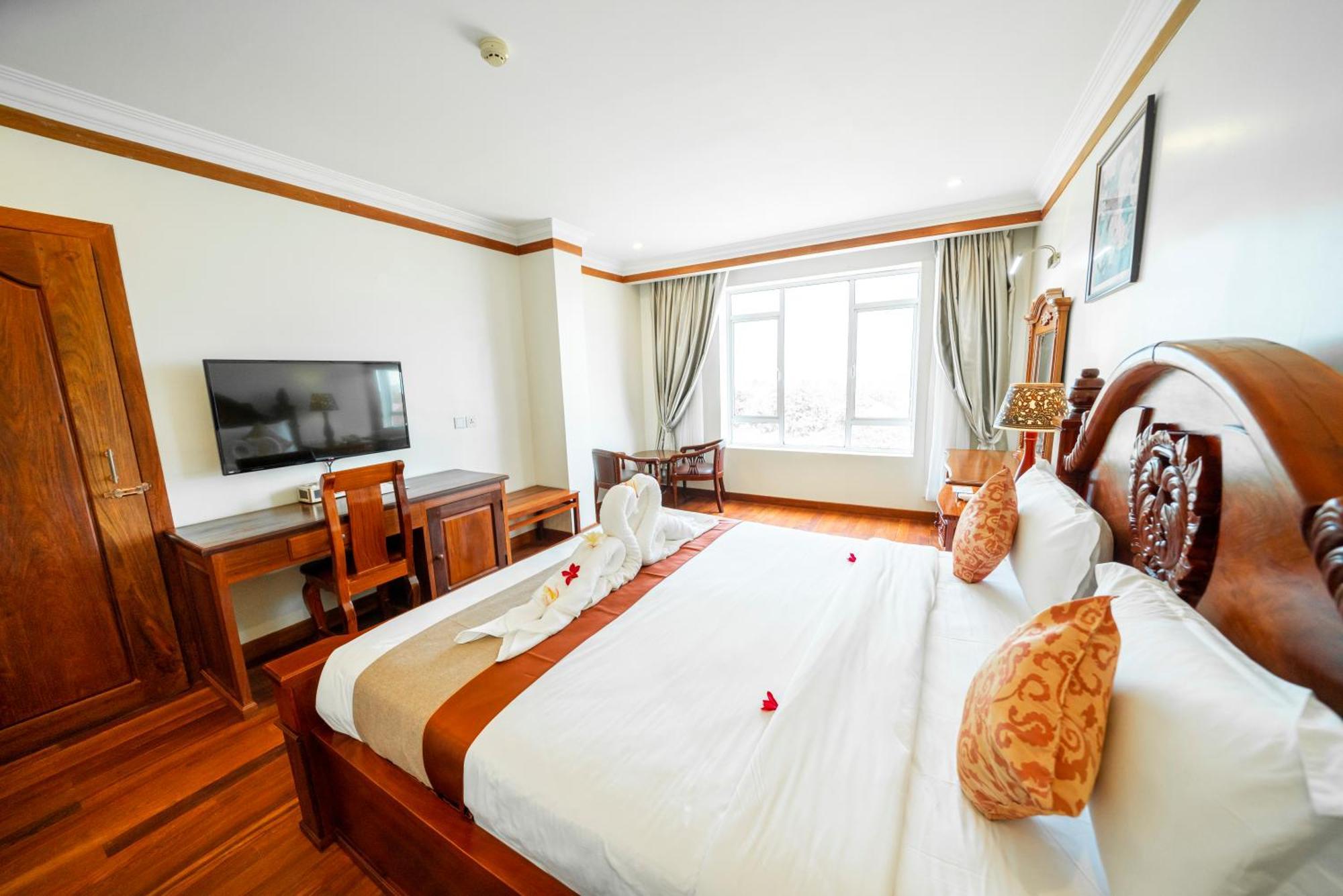 Pursat Riverside Hotel & Spa Экстерьер фото