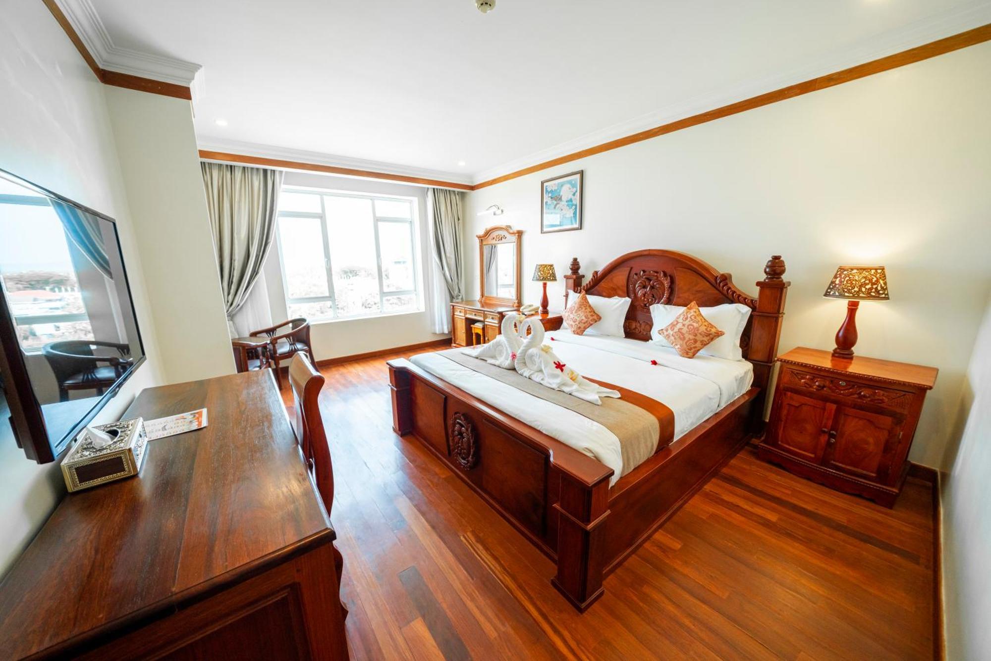 Pursat Riverside Hotel & Spa Экстерьер фото