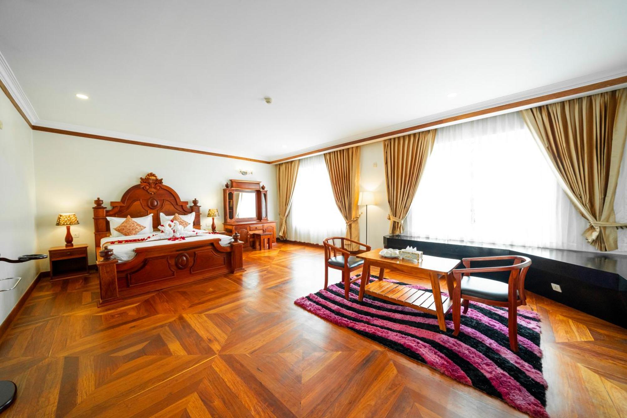 Pursat Riverside Hotel & Spa Экстерьер фото